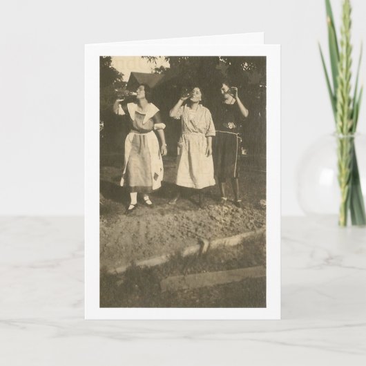Vintage - 3 vrouwen die uit flessen chuiven, kaart (Voorkant)