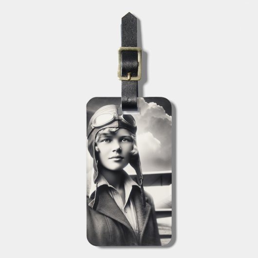 Vintage Amelia Earhart Female Aviator Adventurer Bagagelabel (Voorkant verticaal)