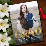 Vintage Art Deco Grad Photo Announcement Kaart<br><div class="desc">This simple,  minimalistic,  and modern Graduation design. Personalize it for your needs. PLEASE NOTE: The gold featured in the design is NOT REAL FOIL and is printed in flat colors</div>