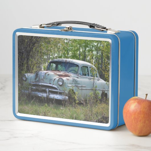 Vintage auto lunchbox (In situ)