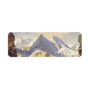 Vintage-auto op Mountain Road in Winter met sneeuw Etiket