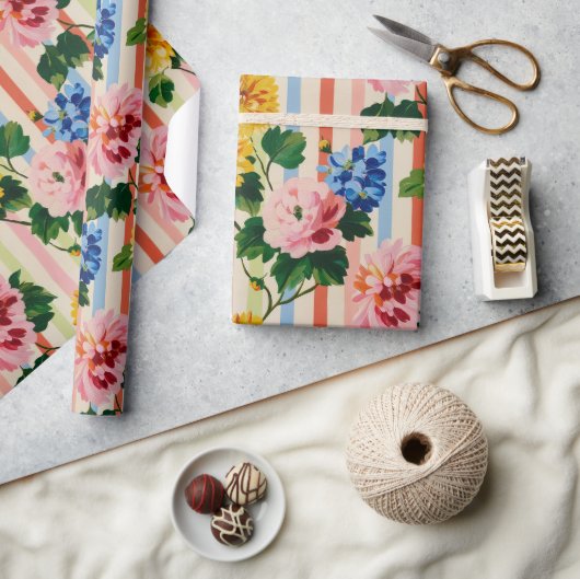 Vintage bloemgestreepte cadeaupapier (Crafts)