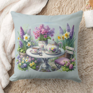 Vintage bloemthee in tuinblauw kussen