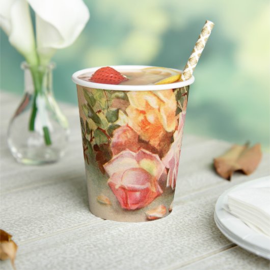 Vintage bruiloft, Antiek Rozen Bloemen Stilleven Papieren Bekers (Insitu)