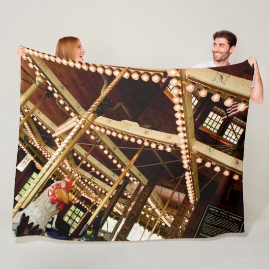 Vintage Carousel Rooster Fleece Deken (In situ)