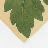 Vintage Chrysanthemum on Weathered Paper Fleece Deken (Hoek)