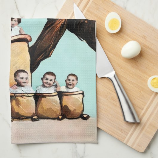 Vintage Creepy Krampus Theedoek (Quarter Fold)