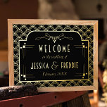 Vintage Deco Gatsby Wedding Collectie 1920 Folie Afdrukken<br><div class="desc">Viel in stijl met deze trendy echte folie drukte op trouwwelkomstbord. Het ontwerp is gemakkelijk te personaliseren met je eigen formulering en je familie en vrienden zullen enthousiast zijn als ze dit geweldige welkomstteken zien. Overeenkomende trouwartikelen zijn te vinden in het collectie.</div>