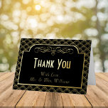 Vintage Deco Gatsby Wedding Collectie 1920 Folie Wenskaart<br><div class="desc">Zeg dank je in stijl met deze elegante en zeer trendy trouwfoto die echte folie op je kaarten drukte. Het ontwerp is gemakkelijk te personaliseren met je eigen foto en formulering en je familie en vrienden zullen opgewonden zijn als ze deze geweldige dankbaarheid krijgen. Overeenkomende objecten zijn te vinden in...</div>