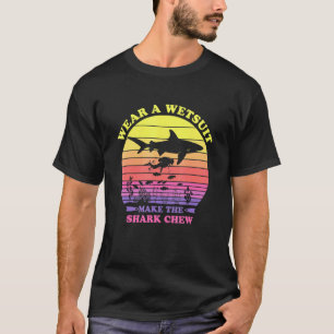 Vintage duikpak laat haai op Scuba Duiken kauwen T-shirt