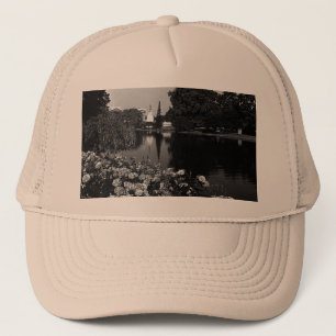 Vintage England London Buckingham St James Park Trucker Pet