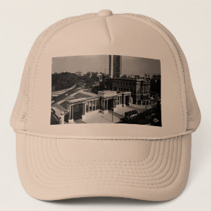 Vintage England London Hyde park hoek Hilton Trucker Pet