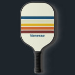 Vintage Five Strepen Dwars met Naam Pickleball Paddle<br><div class="desc">Vintage Five Across Striping met naam Pickleball Paddle brengt een gevoel van tijdloze stijl en speelse energie naar de baan, met zijn gewaagde patroon dat ritme en beweging suggereert bij elke slag. Het ontwerp roept de charme van klassieke sport op terwijl het persoonlijke expressie mogelijk maakt, waardoor elke rally levendig...</div>