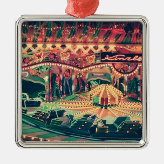 Vintage Funfair bij nacht Metalen Ornament (Voorkant)