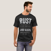Vintage Garage Rust Never Sleeps T-shirt (Voorkant volledig)