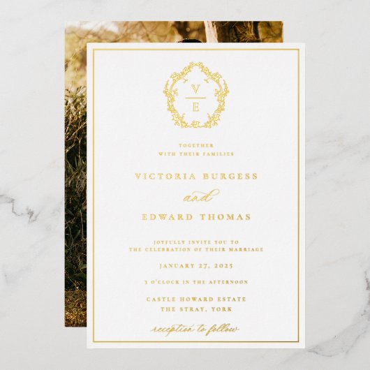 Vintage Gouden Crest Monogram Huwelijksfoto Folie Uitnodiging (Voorkant / Achterkant)