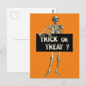 Vintage Halloween Trick or treat Skeleton Briefkaart (Voorkant / Achterkant)