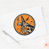 Vintage Halloween Witch en Jack O'Lantern Ronde Sticker (Envelop)
