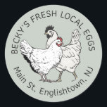 Vintage Hen en Rooster met eiergroenkarton Ronde Sticker<br><div class="desc">Het is leuk om soms een kip en een haan op hetzelfde etiket te zien. Maak het uw eigen tekst door de tekst toe te voegen die u wilt, en als u dit label als logo voor uw merk wilt gebruiken, breng het over naar een waterbestendige transparante contoursticker (elke grootte...</div>