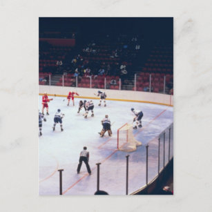 Vintage Ice Hockey Match Briefkaart