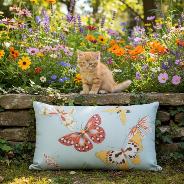 Vintage Japanse Vlinders Buitenkussen (Blue outdoor pillow with butterflies!)