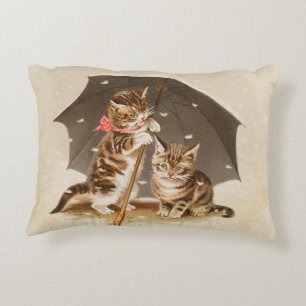 Vintage katjes onder paraplu antieke kat kunst accent kussen