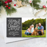 Vintage Kerst krijtbord kalligrafie foto Feestdagenkaart<br><div class="desc">Verspreid wat feestvreugde met deze leuke vakantiefotokaart met een grillig Merry Christmas Typography/Calligraphy design,  uw foto,  naam en jaar gezet tegen een zwarte krijtbordachtergrond. Feestelijk en leuk,  maar toch eenvoudig en klassiek met een  gevoel,  het is zeker om vrienden en familie te laten glimlachen.</div>