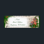 Vintage kerstblad muziek met feestelijk geweld etiket<br><div class="desc">Dit  ontwerp is voorzien van een viool met een sierstructuur,  met holly bladeren,  bessen en pijnbomen,  met een klassieke kerstmuziekrol op de achtergrond,  ook versierd met pruimen van dennenbomen en holly-bladeren. Het feestelijke kerstontwerp heeft een donkergroene achtergrond.</div>