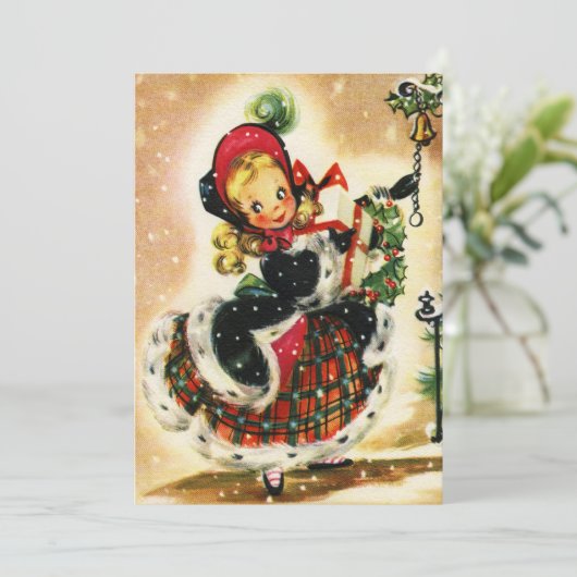 Vintage kerstmeisje met cadeaus feestdagenkaart (Staand voorkant)