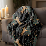 Vintage kersttijger met kerstboom zwart sherpa deken<br><div class="desc">Wikkel jezelf in feestelijke vrolijkheid met de Vintage Christmas Tiger met Christmas Tree Black Blanket. Deze gezellige, zwarte deken is voorzien van een charmante, op vintage geïnspireerde tijger die naast een prachtig versierde kerstboom staat en een vleugje grillige warmte toevoegt aan uw vakantieseizoen. Deze deken is gemaakt van zacht, hoogwaardig...</div>