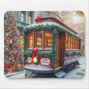 Vintage kersttram in de sneeuw muismat