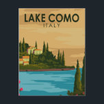 Vintage meer Como Italië Briefkaart<br><div class="desc">Het vectorkunstontwerp van het meer Como. Het Como-meer in de regio Lombardije in Noord-Italië is een grootschalig gebied dat bekend staat om zijn dramatische landschap,  dat tegen de voet van de Alpen is geplaatst.</div>