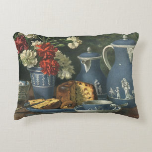 Vintage middagkoffie, cake, thee en bloemen accent kussen