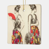 Vintage modevrouwen met lentekleding keramisch ornament (Links)