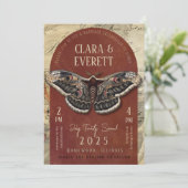 Vintage Moth Wedding Invitation with Rustic Arch Kaart (Staand voorkant)