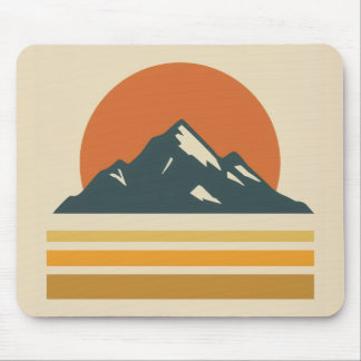 Vintage Mountain Mousepad – Retro Adventure Desk  Muismat
