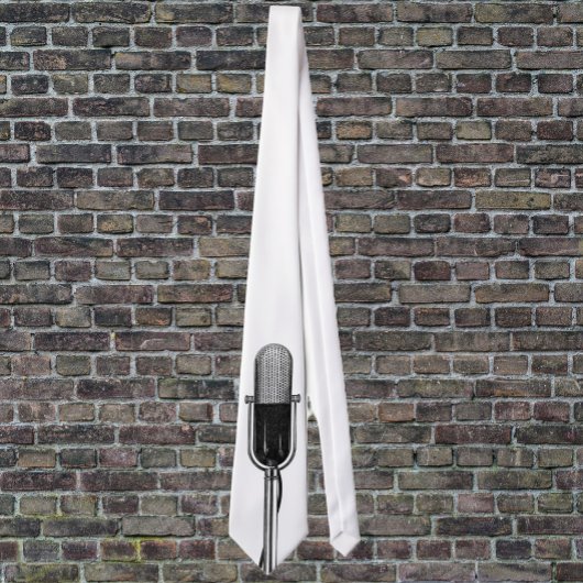 Vintage muziek, ouderwetse retro microfoon stropdas
