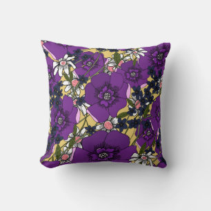 Vintage paarse wilde bloemen kussen