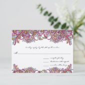Vintage Paisley Raspberry Feathers RSVP Kaartje (Staand voorkant)