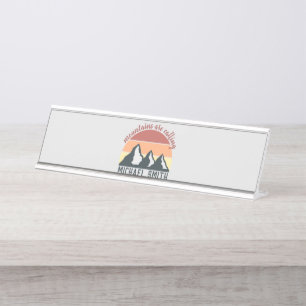 Vintage pastelbergen roepen monogram grijs bureau naambordje