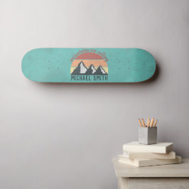 Vintage pastels bergen roepen monogram persoonlijk skateboard