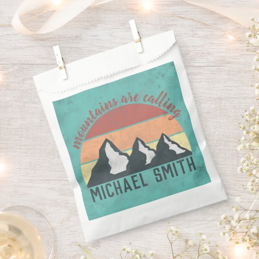 Vintage pastels mountains are calling monogram bedankzakje (Geknipt)