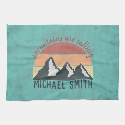 Vintage pastels mountains are calling monogram theedoek (Horizontaal)