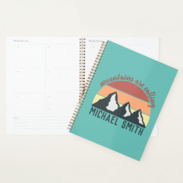 Vintage pasteltinten bergen roepen monogram lucht planner
