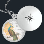 Vintage Peacock Jubileum Ketting<br><div class="desc">De Kettingen van de Weddenschap van het huwelijk van het huwelijk - om achtergrondkleur te veranderen - klik aanpassen - geef uit - kies laatste hulpmiddel in daling onderaan menu en kies van één van de getoonde kleuren of ga uw rgb hexcode voor uw kleur van de douanebruiloft in -...</div>