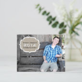 Vintage Pergament Afstudeer Uitnodiging (Staand voorkant)