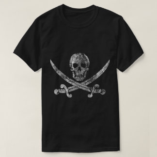 Vintage Pirate Skull and Crossed Swords Design T-shirt
