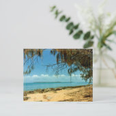 Vintage reizen briefkaart 1970s strand foto (Staand voorkant)