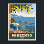 Vintage reizen Sorrento Italië Seaside Retro Briefkaart<br><div class="desc">Ervaar de betoverende schoonheid van Sorrento,  Italië,  met dit retro reisthema-ontwerp. Dit stuk is doordrenkt met nostalgische vibes en  charme en legt de tijdloze allure van de pittoreske kuststad vast in een retro-minimalistische stijl die de esthetiek van het midden van de eeuw combineert met een eigentijdse twist.</div>