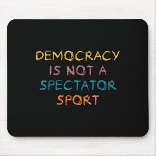 Vintage Retro Democratie Is Geen Toeschouwer Srt P Muismat